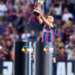 Jordi Alba Instagram – Una noche que nunca olvidaré. Espectacular la gente!! Solo puedo decir 𝗚𝗥𝗔𝗖𝗜𝗔𝗦 por haberme hecho pasar uno de los días más bonitos de mi carrera y despedirme del club de mi vida entre tanto cariño, en el último partido que se va a jugar en este Camp Nou… 💙❤️🙌🏻 #forçabarça Spotify Camp Nou