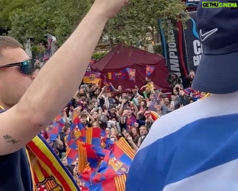 Jordi Alba Instagram - Orgulloso de ser culer ๐โค๏ธ ยก๐๐ฅ๐๐๐๐๐ฆ! ๐๐ป๐ Barcelona, Spain
