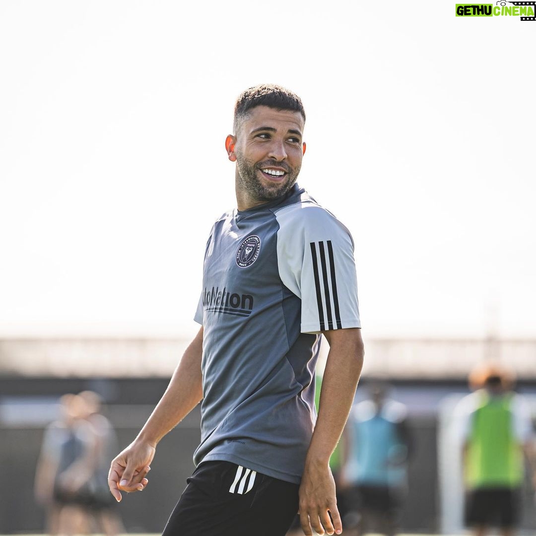 Jordi Alba Instagram - 💪🏻💗🖤 Florida Blue Training Center