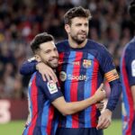 Jordi Alba Instagram - Llegenda del @fcbarcelona! Ha sigut un honor i una gran sort defensar al teu costat aquesta samarreta durant tots aquests anys i compartir moltíssims moments històrics que tots els culers de cor, com tu, hem gaudit tant. Et trobarem molt a faltar al vestidor i al camp, però ens queda per sempre l'amistat que ens uneix i el teu llegat com a blaugrana. Molta sort en el futur i gràcies per tot, Geri! Leyenda del @fcbarcelona! Ha sido un honor y una gran suerte defender junto a ti esta camiseta durante todos estos años y compartir muchísimos momentos históricos que todos los culers de corazón, como tú, hemos disfrutado tanto. Te echaremos mucho de menos en el vestuario y en el campo, pero nos queda para siempre la amistad que nos une y tu legado como blaugrana. Mucha suerte en el futuro y gracias por todo, @3gerardpique! 💙❤️ #Sempr3