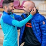 Jordi Alba Instagram – Vuelta al trabajo. @fcbarcelona 🔵🔴 Y además con la visita especial de @andresiniesta8. 😄🙌🏻