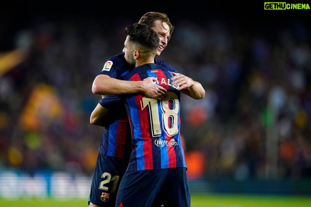 Jordi Alba Instagram - Muy contento por el gran partido de hoy. Veníamos de una semana complicada para el equipo y hoy necesitábamos este importante triunfo. Trabajamos, luchamos y lo conseguimos juntos. #forçabarça 🔛💪🏼💙❤️