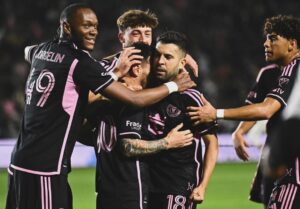 Jordi Alba Instagram - Luchamos hasta el final para conseguir un punto que cierra la primera semana de @mls con 4 de 6. A seguir trabajando duro equipo. 💪🏻🦩