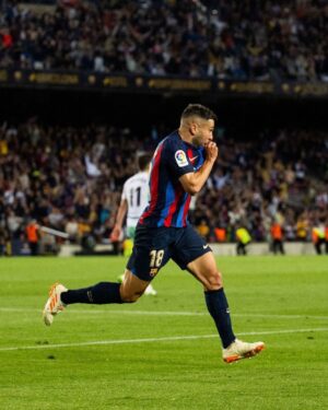 Jordi Alba Instagram - Vamosss!! Cada vez estamos más cerca… FORÇA BARÇA!!! 💪🏻💙❤️
