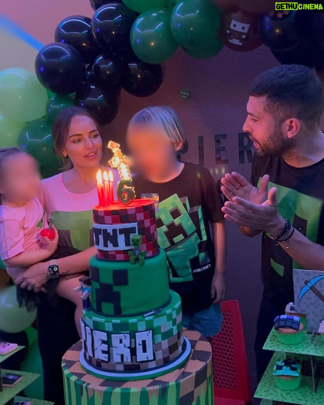 Jordi Alba Instagram - Feliz cumpleaños, mi niño!! 🎊 Qué rápido pasa el tiempo y que mayor te estás haciendo!! Te amamos mucho, Piero ❤️