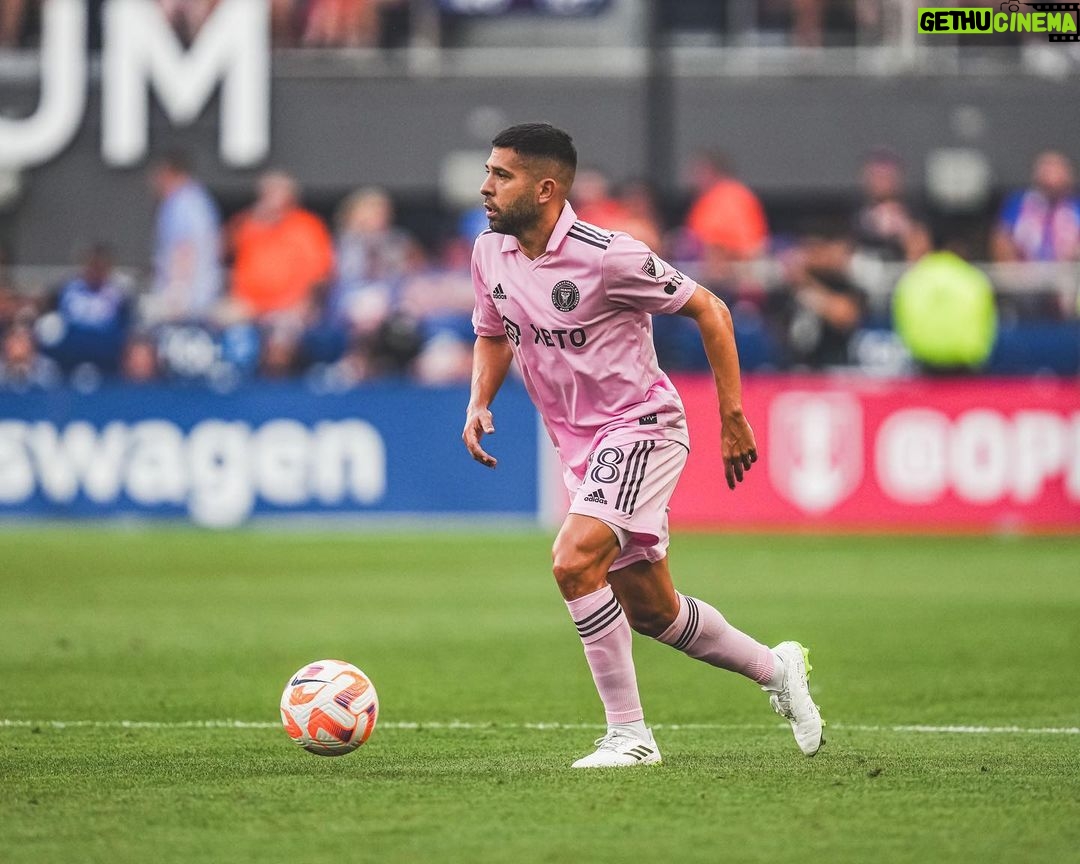 Jordi Alba Instagram - A por una nueva final!!! ✅💪🏻💗🖤 @opencup
