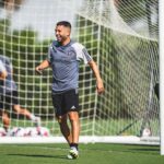 Jordi Alba Instagram - 💪🏻💗🖤 Florida Blue Training Center