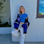 Jordyn Jones Instagram – :)

tysm for 9M 😇 Malibu, California