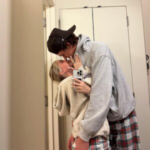 Jordyn Jones Instagram - i love you so much and i’m so thankful for you and our love. happy birthday babyy ❤️🌹