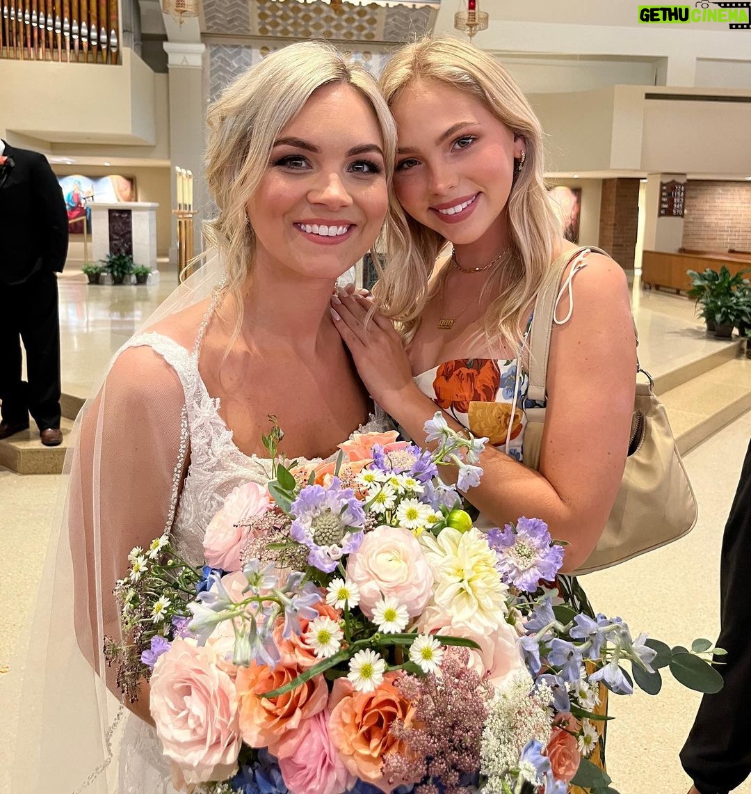 Jordyn Jones Instagram - since i last saw my sister, she became a mother & today she became a wife! 💍🤍🪄 I know we both wish more than anything that Dad could’ve been there & walked you down the aisle… you are so strong and i love you so much. Congrats to you & cam ♾ Fort Wayne, Indiana