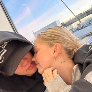 Jordyn Jones Instagram - i love you so much and i’m so thankful for you and our love. happy birthday babyy ❤️🌹