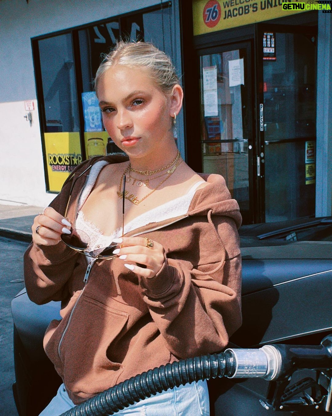 Jordyn Jones Instagram - whoever guesses my fill up correctly, wins free gas for a year 😩 West Hollywood, California
