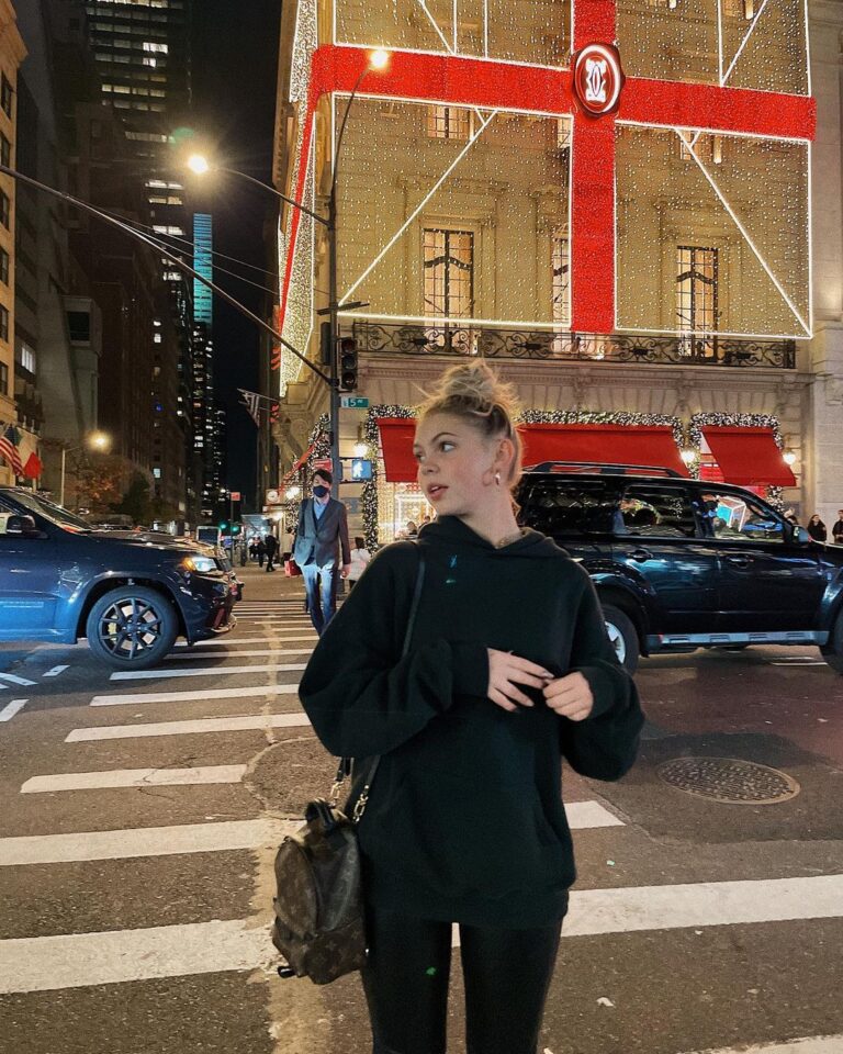 Jordyn Jones Instagram - i’m back 🧸 New York City