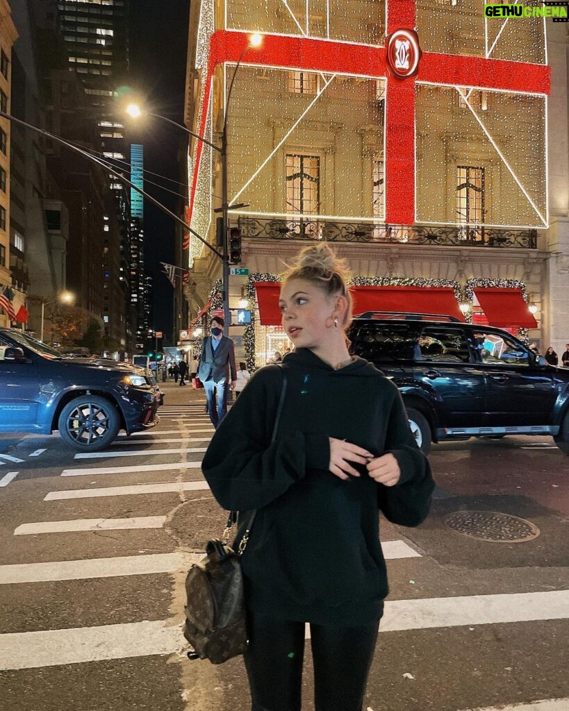 Jordyn Jones Instagram - i’m back 🧸 New York City