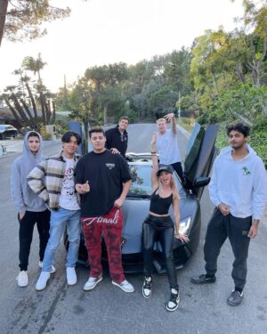 Jordyn Jones Instagram - I JUST BOUGHT AN AVENTADOR LP700-4 ROADSTER ❤️‍🔥❤️‍🔥 just in time for these amazing gas prices 😵‍💫 plz enjoy these videos of me taking delivery of my first supercar 🤭 also peep the pic with my lockscreen because manifestation is real ♓️ #V12Girl