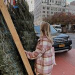 Jordyn Jones Instagram - ✨ jordyn finds a christmas tree ✨ Manhattan, New York