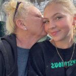 Jordyn Jones Instagram - photo dumpy 🌱❤️‍🔥🎮 Monty's Good Burger