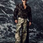 Jorge López Instagram - @balmain for @olivier_rousteing 🖤🫧. una vez más un despliegue muy propio y honesto de tu creatividad, un placer estar presente una vez más. Inolvidable @olivier_rousteing 🥺.. hasta con mi canción favorita!!!!.. ahí nos desordenamos @nathypeluso @jonkortajarena 🤣😍, ay que lindo fue.. Thanks so much 28/9/22 . Pal diario de vida .. “ Bendecidos por @cher ” Paris, France