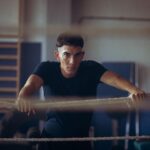 Jorge López Instagram - Primeras imágenes, en exclusiva, de Jorge López en la segunda temporada de 'Operación Marea Negra', la serie de @primevideoes producida por @ficcionproducciones donde interpretará el personaje de Nando. Tras su paso por #Elite y #NowAndThen, el actor chileno graba estos días entre Galicia y Portugal los nuevos capítulos de la ficción. 📍 Haz click en el link en bio para leer los detalles de la incorporación de @jorgelopez_as a la serie.