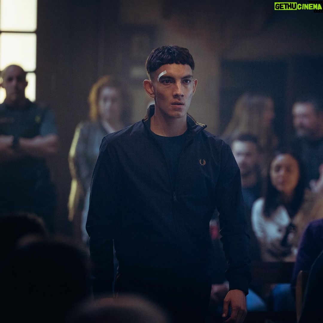 Jorge López Instagram - Primeras imágenes, en exclusiva, de Jorge López en la segunda temporada de 'Operación Marea Negra', la serie de @primevideoes producida por @ficcionproducciones donde interpretará el personaje de Nando. Tras su paso por #Elite y #NowAndThen, el actor chileno graba estos días entre Galicia y Portugal los nuevos capítulos de la ficción. 📍 Haz click en el link en bio para leer los detalles de la incorporación de @jorgelopez_as a la serie.