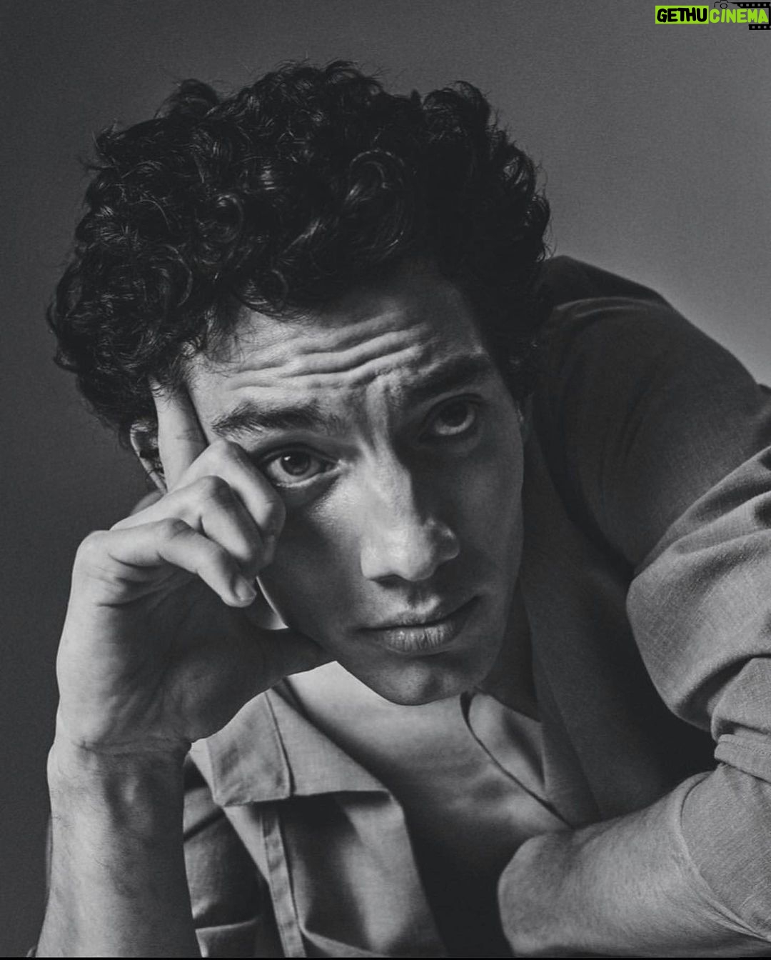Jorge López Instagram - Ciao Italia!!! questo mese in tutte le vetrine del Paese 🇮🇹❤️🔥 @iconmagazine , @giampaolosgura ❤️🔥🇮🇹 Milan, Italy