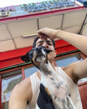 Jorge López Instagram - Flow 2000