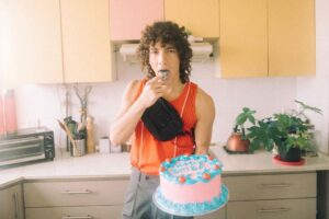 Jorge López Instagram - 🎂yayy @bimbaylola felices 16! Who wants some cake?🎂
#happyBIMBAtoyou
#bimbaylolized