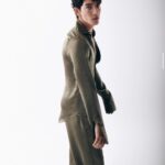 Jorge López Instagram - 🖤 @_noirmagazine @ludovicdesaintsernin 🖤 Dirección Editorial: @gerardangulo Fotografías y Realización: @sergio.valenzuelach MUH: @giolozano_mua Asistentes de Moda: @maris_pg @yessicasalas_cs