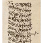 José Pedro Vasconcelos Instagram - O Dr Francisco Bilou, gentilmente fez-nos chegar este documento que é a primeira referência na história de Portugal à nossa Quinta data de 1536 está na Torre do Tombo e esta é a tradução : “Tem (o concelho de Évora) mais huma herdade que estaa hindo da çidade pera Alcaçere (do Sal) pasada a Ribeira de Redemoynhos (Ribeira de Valverde) a qual estaa Junto do mato de Montemuro e parte do oriente com ha dita Ribeira e do norte com ho dito mato de Montemuro do cabeço de maJala Vaqua atrauesando a estrada que vay pera ALcaçere direito a uma cumiada onde atravesa a caua do caminho antigo de Val d’arqua que a feitura deste estaa atupido de mato e dahi pella dita alcarcoua do caminho velho direito a herdade de Paio Rodrigues pella qual banda tem mil e çento e quatro varas e dahy faz volta a demarcaçam com o Rosto direito pera o sul partindo da banda do poemte com ha dita herdade de Paio Rodrigues e tem pella dita banda da dita caua atee a dita Ribeira de Redemoinhos sempre ao longo da herdade do dito paio Rodrigues duas mil e trezentas e corenta varas he aforada pera sempre a Isabel Fernandes viúva molher que foy de Jorge Anes que vive na (Rua da) Selaria (atual Rua 5 de Outubro, em Évora) por seisçentos e doze réis e duas galinhas” Que se ham de pagar em quada hum anno por Pascoa. Achouse espritura as iii xbiii (343) folhas do livro que estaua na Camara que se espreueo do anno de bc xxb (1525) atte de xxxbi (1536). Tristam de Souto Mayor sprivam o sprevy e asynei aqui deste meu primeiro synal. ——— “Bens, propriedades, rendas e direitos da cidade de Évora e termo” ANTT, feitos da coroa, núcleo antigo 286 fL212 1534-1536 imani - country house