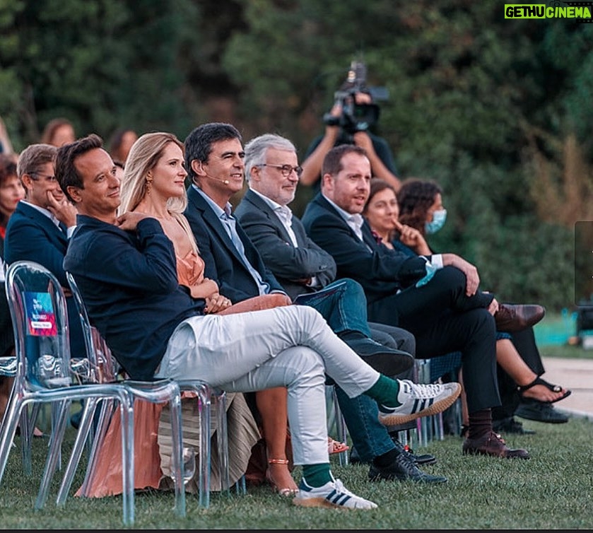 José Pedro Vasconcelos Instagram - Apresentação das novidades no mundo da @rtp somos o primeiro! Stay tuned Parque Florestal de Monsanto