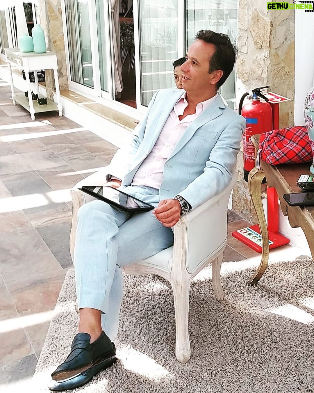 José Pedro Vasconcelos - 781 Likes - Gravando coisas novas para vocês. Beijos a eito, até já na sua @rtppt 📸 Bentes