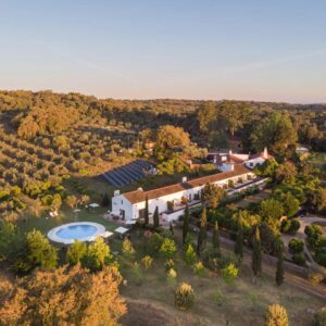 José Pedro Vasconcelos Instagram - Parabéns! 12 anos de Imani Country House são já muitas páginas de uma história bonita, traçada por descobertas que nem em sonho, imaginávamos viver. 

São tantos os amigos e clientes que desabafam por aqui “nós também gostávamos de ter um projecto como o vosso, foi fácil, aconselham?” E a resposta é sempre a mesma - dá muito trabalho, dá pouco dinheiro e é só para os mais resilientes. Para esses, desenha-se um futuro de puro privilégio, o da vida no campo, em todas as suas cores, cheiros e silêncios, o da construção de uma equipa que se torna família, o da descoberta de todos a quem o nosso olhar despertou interesse e que quiseram visitar-nos. 

A Imani Country House é nossa, mas é principalmente dos que a sonharam connosco desde o primeiro dia e de todos os que nos dão a honra de partilhar este pedaço de terra.

Agradeço assim a cada um de vós e, hoje, se me permitem, agradeço em especial ao Zé, o meu parceiro, homem raro, de pensamento portentoso e força tremenda, sem o qual a Imani nunca teria sido… Obrigada pela nossa vida. 

Mariana
.
Happy Anniversary! 12 years of Imani Country House are already many pages of a beautiful story, traced by discoveries that not even in a dream, we imagined living. 

There are so many friends and clients who vent “We would also like to have a project like yours, was it easy, would you recommend it?” And the answer is always the same - it's a lot of work, a little money, and only for the most resilient. For these, we foresee a future of pure privilege, that of a life in the countryside, in all its colors, smells, and silences, that of building a team that becomes a family, that of discovering everyone whom our eyes have awakened interest and who wanted to visit us. 

Imani Country House is ours, but it belongs mainly to those who dreamed of it with us from day one and to all those who do us the honor of sharing this piece of land. 

So I thank each one of you and, today, if I may, I especially thank Zé, my partner, a rare man, with portentous thinking and tremendous strength, without whom Imani would never have been… Thank you for our life. 

Mariana
.
.
📷 @goncalo.miller