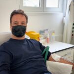 José Pedro Vasconcelos Instagram - Um homem saudável pode dar sangue 4 vezes por ano. Seja gentil, tente ser… Dá sangue, dá vida! ps - era bom que o algoritmo gostasse desta publicação IPOLisboa