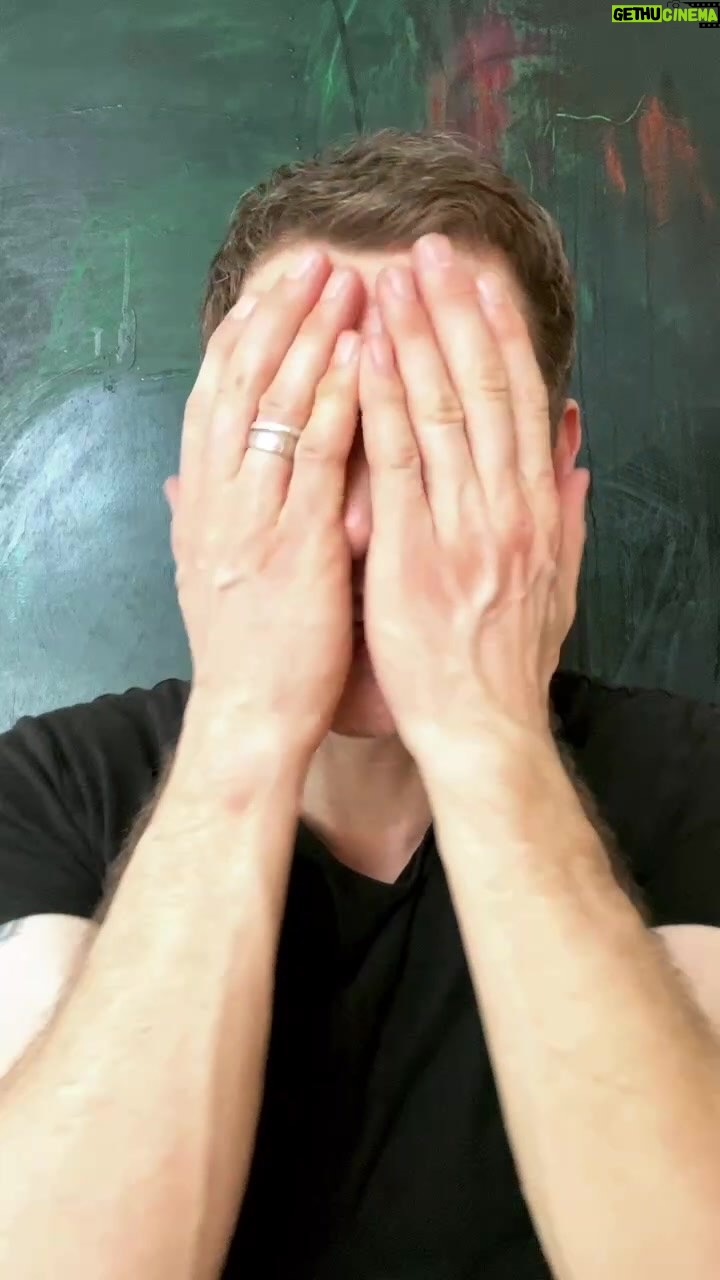Joseph Morgan Instagram - A little live #A&F