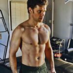 Joseph Morgan Instagram – Before the blood…

This was taken right before I shot the scene coming out of the pool of blood in @dctitans I trained hard with @nunodesalles76 for 6 months 5/6 times a week, all vegan diet.