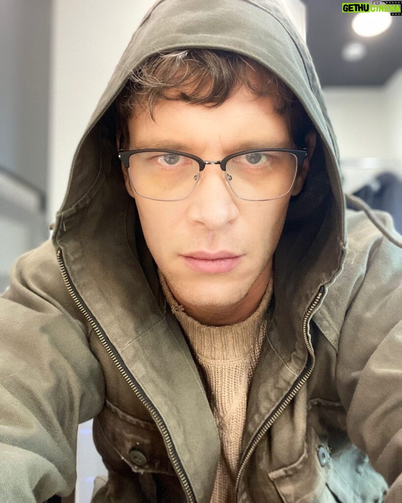 Joseph Morgan Instagram - Meet SEBASTIAN SANGER, just a lonely guy working the night shift at a dead end job, dreaming of someday changing the world. #dctitans