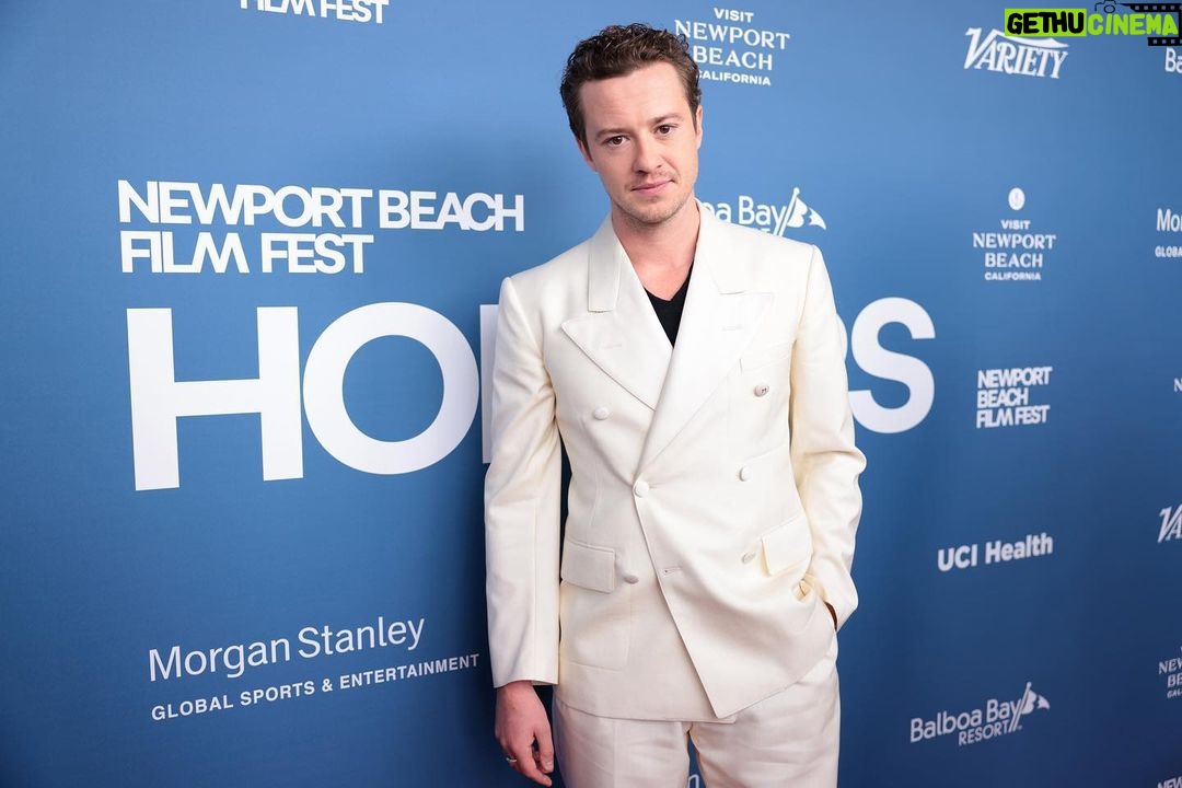 Joseph Quinn - 859.2K Likes - Thank you @variety for honouring me. Thank you @maisonmargiela for dressing me. Thank you @newportbeachfilmfest for hosting me.
