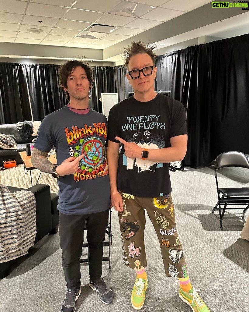 Josh Dun Instagram - visited blink on tour. never really been on tour without being On Tour, but when mark hoppus says to come to any and every show then go to as many as possible. so much fun i love music and blink 182 Tours4fun