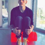 Josh Dun Instagram - holy cr*p that's a cool chair.