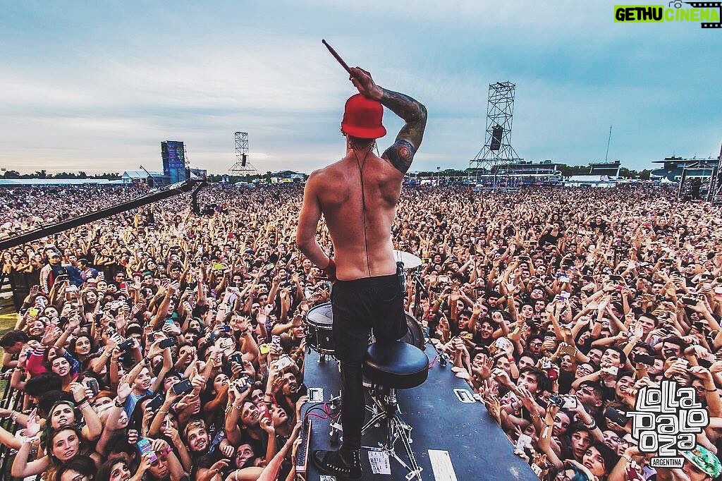 Josh Dun Instagram - hey Argentina