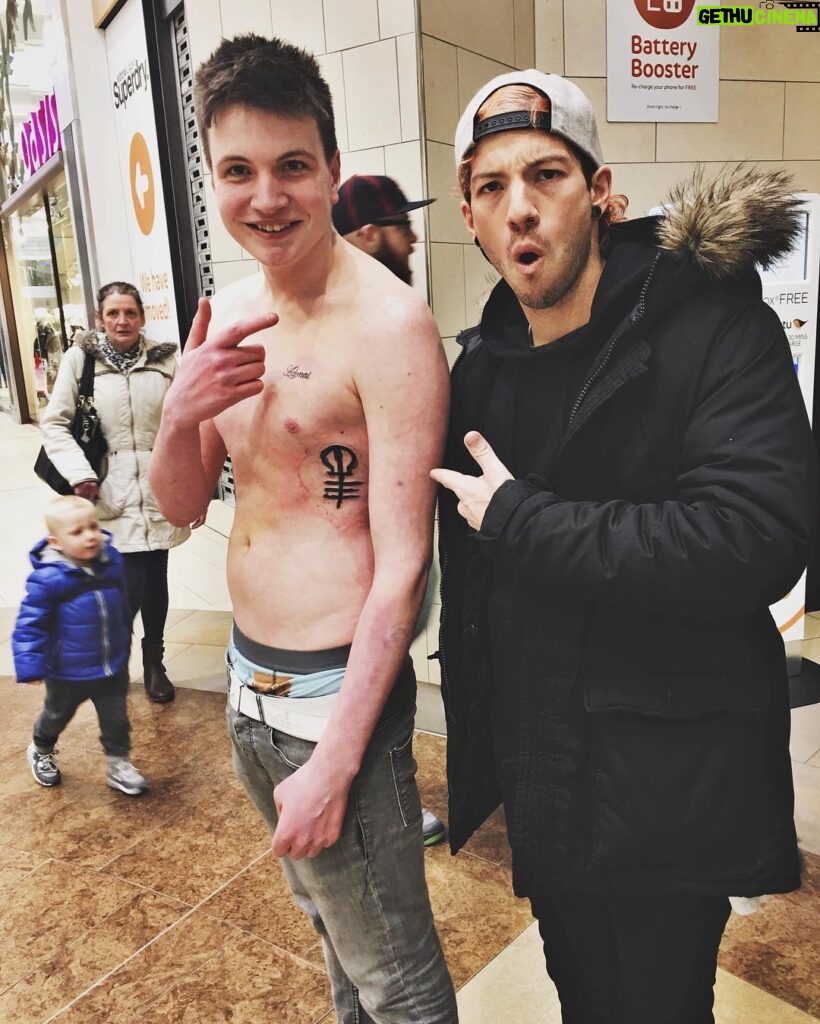 Josh Dun Instagram - ran into this dude at the mall. he showed me his fresh ink. so sick.