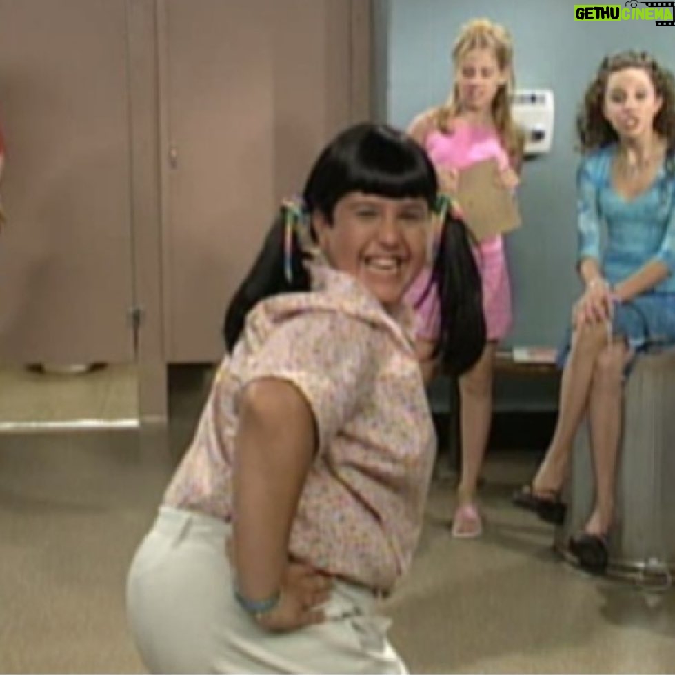 Josh Peck Instagram - #tbt to when I was a big girl with big dreams.