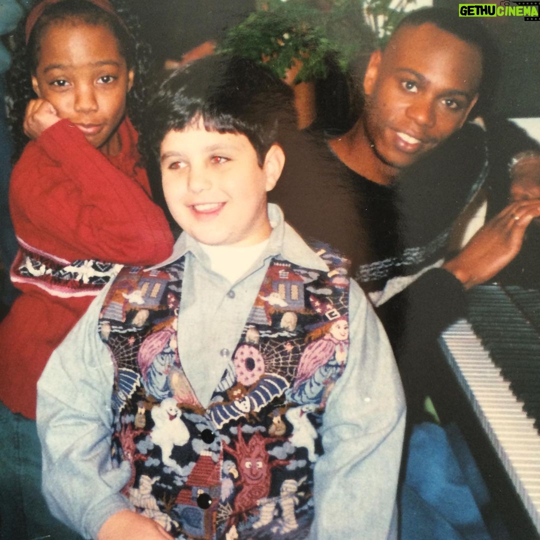 Josh Peck - 462.2K Likes - No idea I was sitting next to a genius but pretty sure Dave was aware he was sitting next to a chubby boy in his lucky vest #tbt