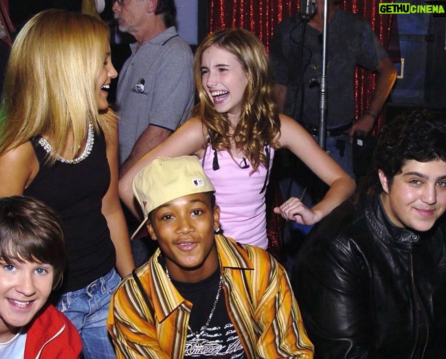Josh Peck Instagram - When the cool kids let you sit at their table #tbt