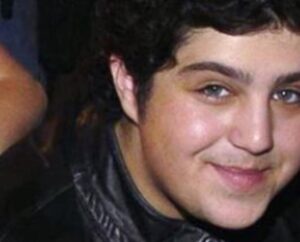 Josh Peck Instagram - When the cool kids let you sit at their table #tbt