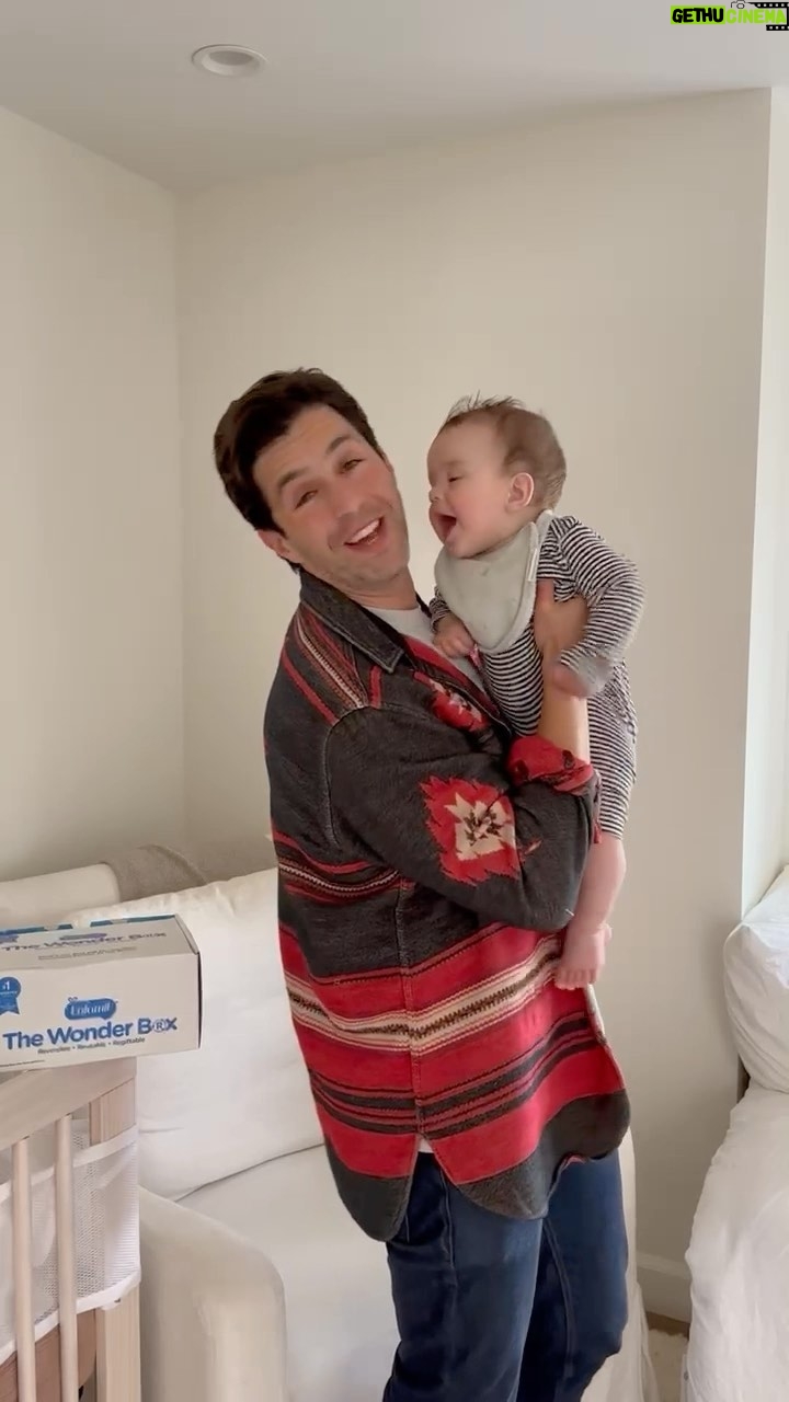 Josh Peck Instagram - It’s hard to keep quiet about how much we love @enfamil Family Beginnings. It’s filled with savings and support parents can really use. Even Shai won’t keep still. #ad