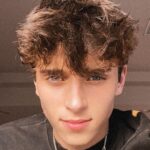 Josh Richards Instagram – sǝıɟlǝs ʇsod ʇ’uop I