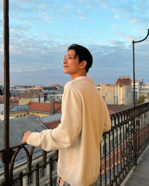 Joshua Instagram - 🌅