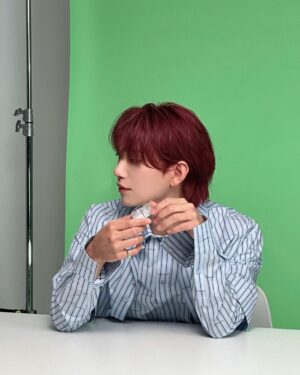 Joshua Instagram - BTS 📸💙 📸  @ellejapan
@givenchybeauty