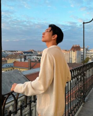 Joshua Instagram - 🌅